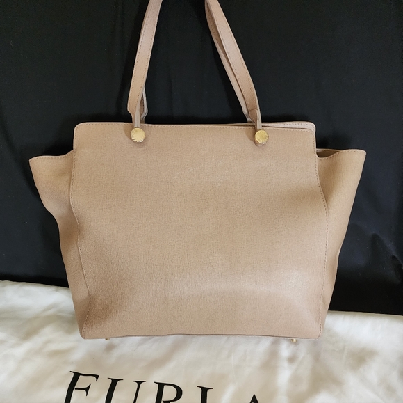 Furla NWOT large tote shoulder bag. (Huge Discount!!) - Picture 3 of 12